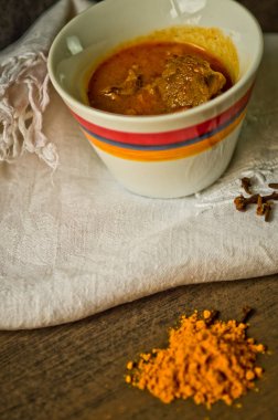 sıcak çorba baharatlar ile Ham pamuk buğulaması Kupası t işlemeli