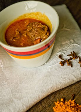 sıcak çorba baharatlar ile Ham pamuk buğulaması Kupası t işlemeli