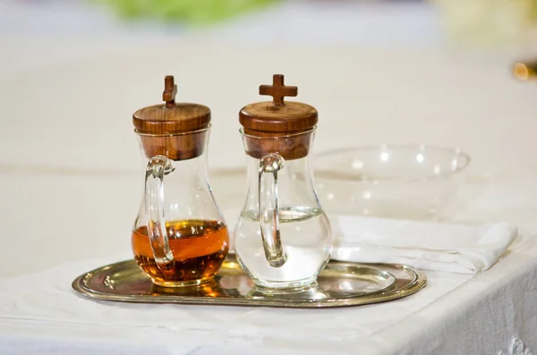 Water and wine on the altar ready for mass — Stock Photo, Image