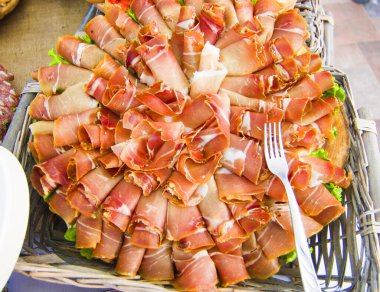 Siliyonlar ve renkli aperatifler partiniz veya öğle yemeğiniz için atıştırmalıklar: