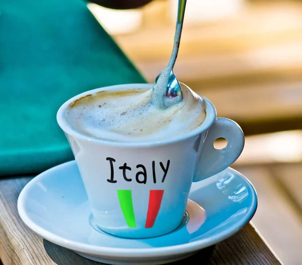 Excelente Capuchino Italiano Con Café Leche Espuma Agradable — Foto de Stock