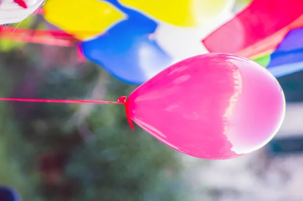 Her Renkten Balonlar Çocukların Neşesi Için Hazır Partinizi Neşelendirmek Için — Stok fotoğraf