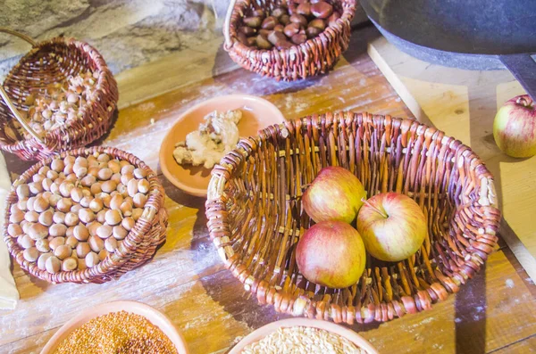 Traditionellt Lantkök Och Medeltida Medicin Ingredienser Jordbruks Och Jaktprodukter Hirs — Stockfoto