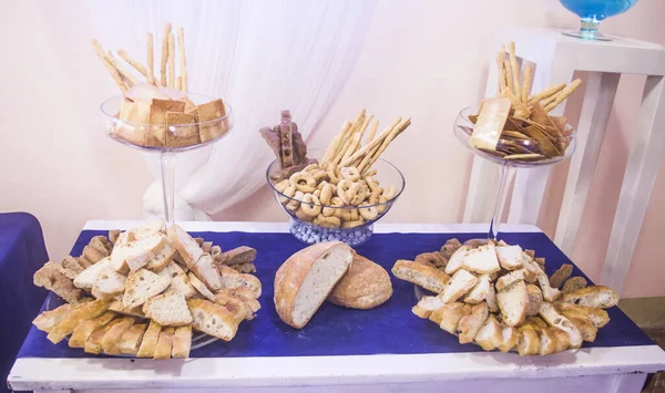 Delecje Kolorowe Przekąski Przekąski Imprezę Lub Obiad Bread Focaccia Paluszki — Zdjęcie stockowe