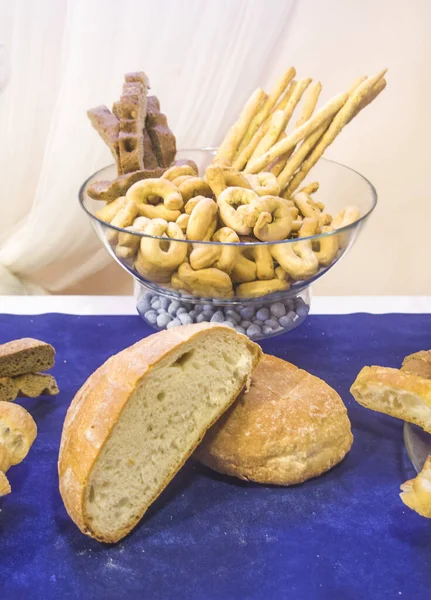 Deletions and colorful appetizers and snacks for your party or for your lunch:.bread, focaccia and breadsticks — Stock Image Deletions Colorful Appetizers Snacks Your Party Your Lunch Bread Focaccia Royalty Free Stock Photos