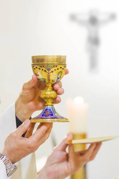 Vinho Igreja Torna Sangue Cristo Hospedeiro Torna Corpo Cristo — Fotografia de Stock