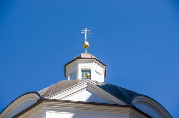 Église Avec Clocher Oignon Dans Les Montagnes Dans Style Gothique — Photo