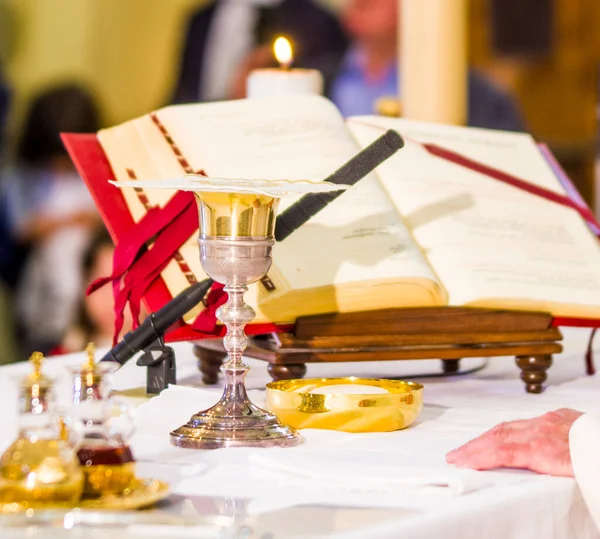 Altar Con Anfitrión Que Convierte Cuerpo Jesucristo Cáliz Para Vino —  Fotos de Stock