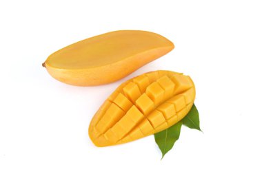 Beyaz arka planda izole edilmiş sarı mango (mango, meyve)