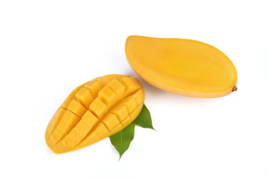 Beyaz arka planda izole edilmiş sarı mango (mango, meyve)