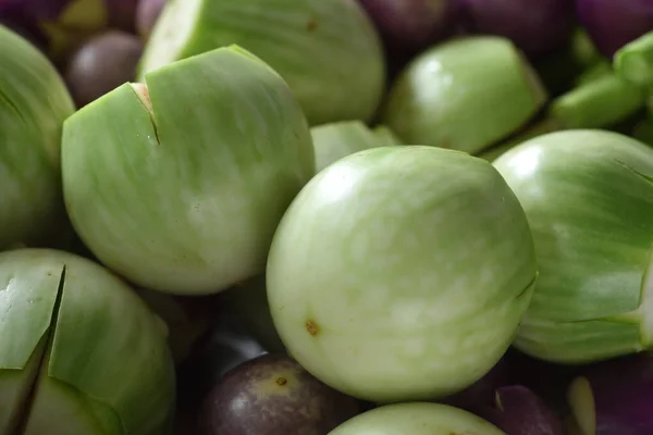 Fresh Eggplant Lentils Bright Green — Stock Photo, Image