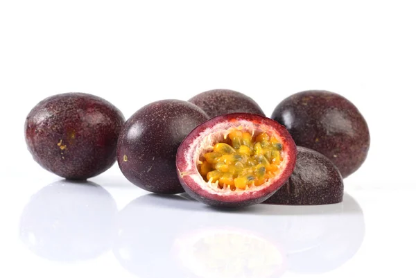 Passion Fruit Isolated White Background — Stock Photo, Image