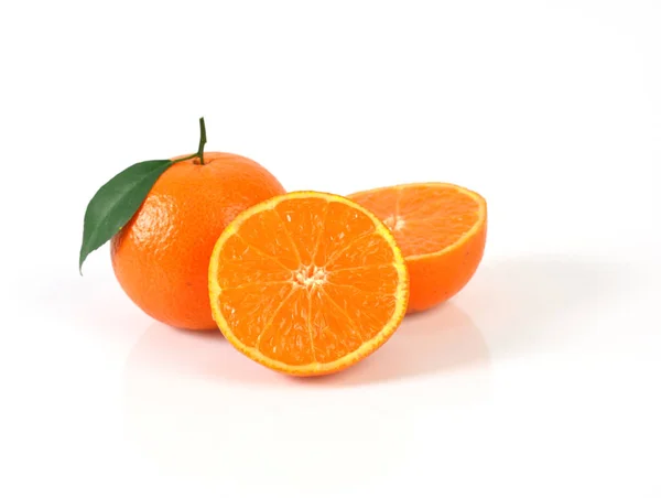 Fruto Naranja Aislado Sobre Fondo Blanco — Foto de Stock