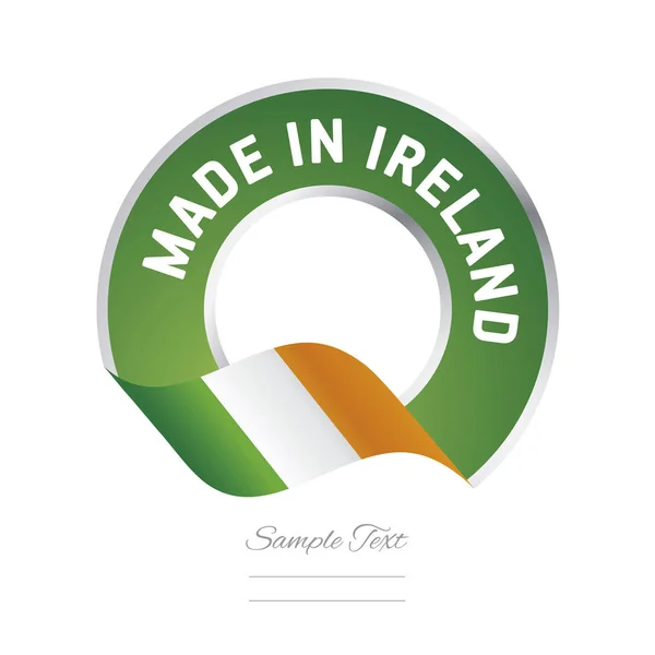 Gemaakt in Ierland vlag groene kleur label knop logo pictogram banner — Stockvector