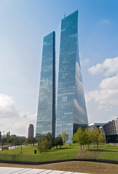 新しい座席フランクフルトのヨーロッパ中央銀行 — ストック写真