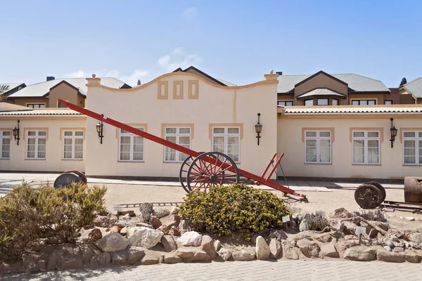 Exposiciones del Museo de Swakopmund en el sitio de la antigua estación de tren de Otavi — Foto de Stock