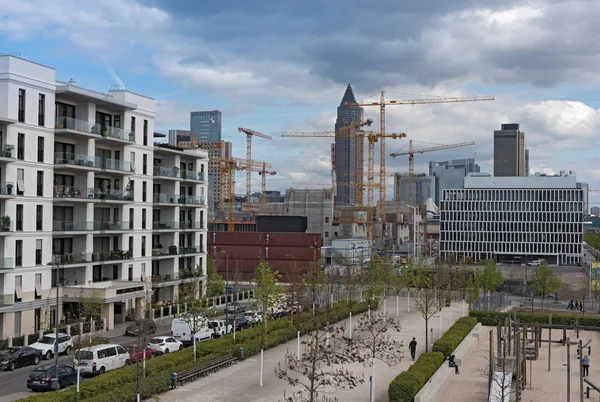 Baustelle in einem neuen Stadtteil von Frankfurt, Europaviertel — Stockfoto