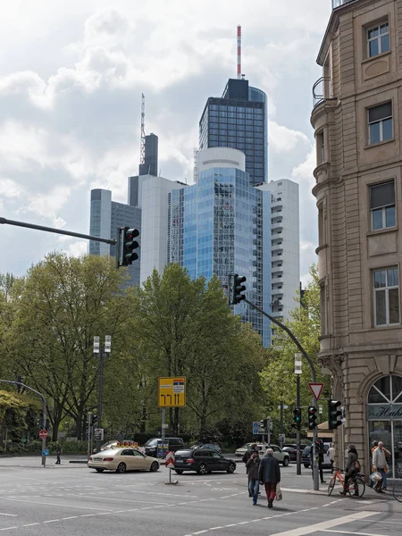 Mrakodrap v centru města Frankfurt nad Mohanem, Německo — Stock fotografie