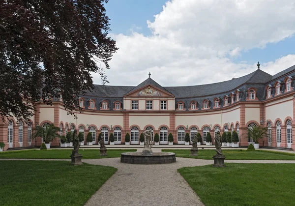 El orangerio superior del castillo Weilburg, Hesse, Alemania — Foto de Stock