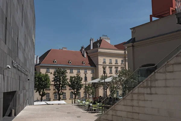 Vista do Bairro dos Museus (MQW) em Viena, Áustria — Fotografia de Stock