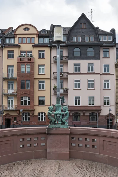 A régi vas gyalogos híd, Frankfurt, Németország — Stock Fotó