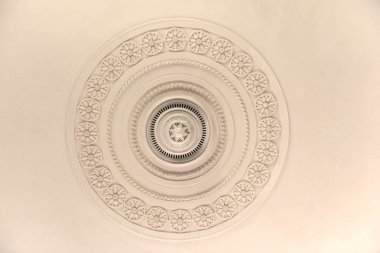 Yuvarlak Dekoratif Sıva alçı kabartma kalıplama ile beyaz tavan çiçek süs