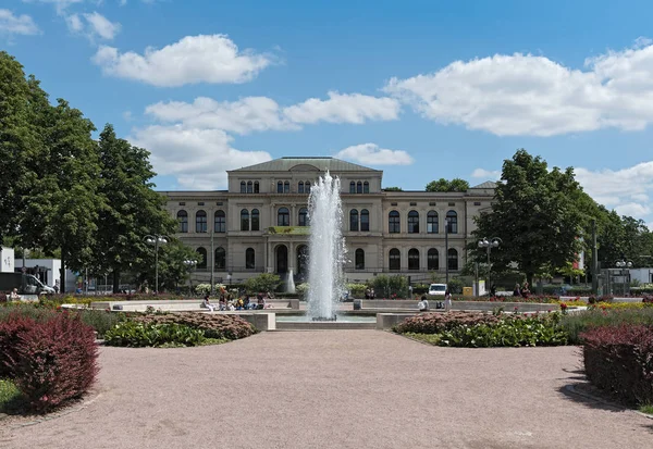 Frankfurt Hayvanat Bahçesi toplum ev ana giriş