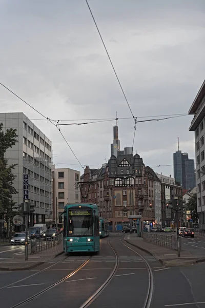 Evening mood on the hanauer Landstraee in the Ostend, Frankfurt, Germany — Stock Photo, Image