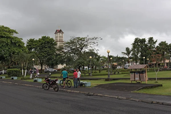 Kilise ve park la fortuna, Kosta Rika Merkezi — Stok fotoğraf