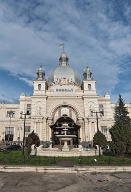Lviv-Holovnyi, Lviv, Ukrayna terminal ana tren