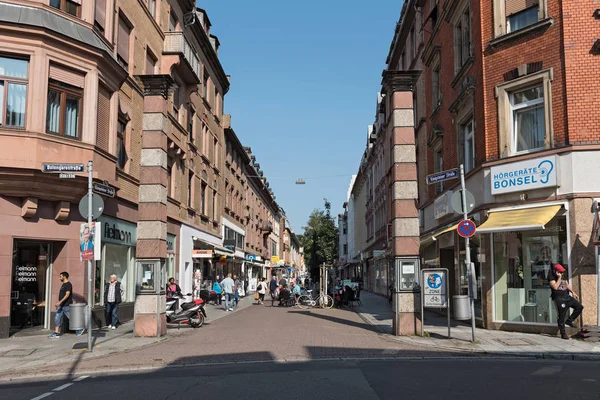 Koenigsteiner Str. pedestrian zone in Frankfurt-Hoechst — Stock Photo, Image