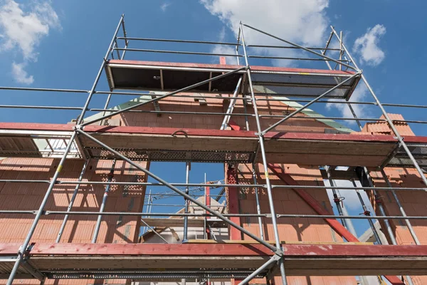 Ein Wohnhaus im Bau. — Stockfoto