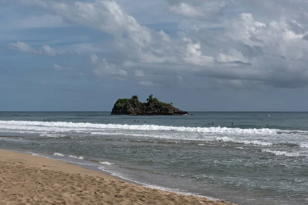 Small island in front of the beach, Caribbean Sea, Puerto Viejo de Talamanca, Costa Rica — Stock Photo, Image