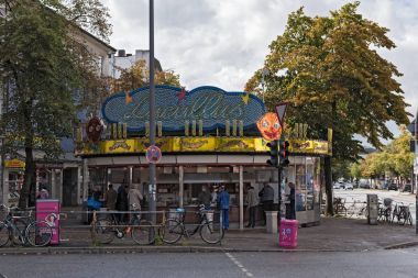 Lucullus aperatif St Pauli Reeperbahn üzerinde