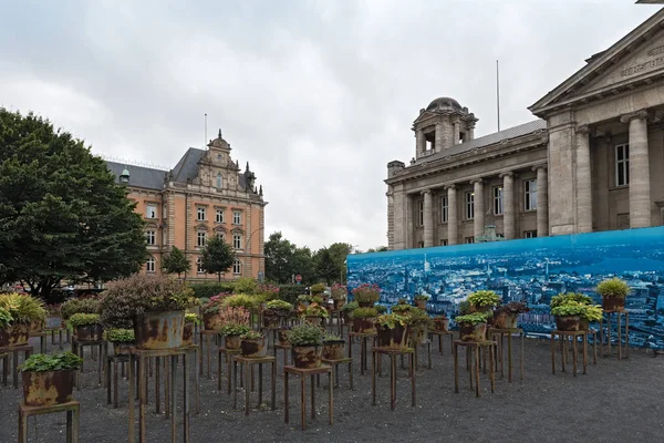 Burada ve şimdi Oberlandesgericht Hamburg, Almanya önce anıt