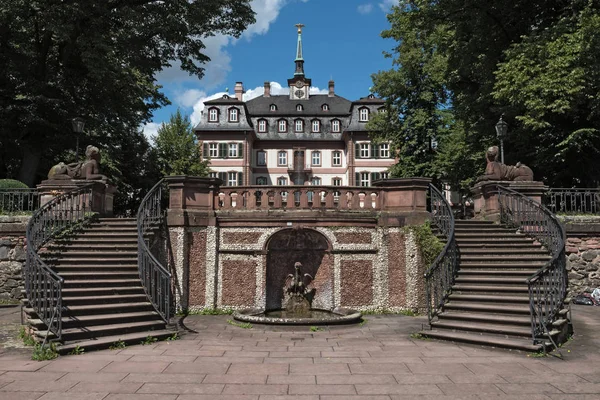 Pałac Bolongaro w parku bolongaro w Höchst we Frankfurcie, Niemcy — Zdjęcie stockowe