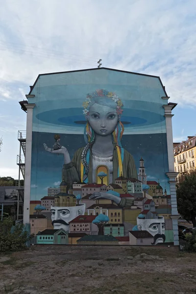 Street art su un muro di casa nel centro storico di Kiev, Ucraina — Foto Stock