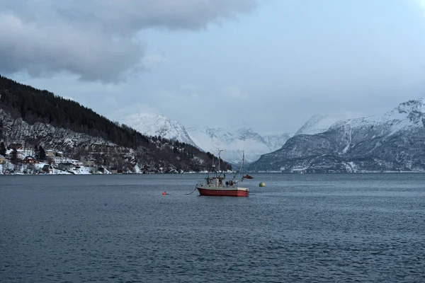 Troms Lyngseidet 港景观 — 图库照片