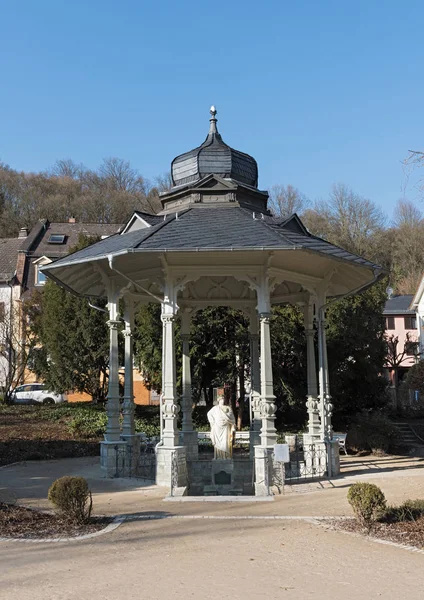 Malo Soden Alemania Febrero 2018 Pabellón Sodenia Con Estatua Quellenpark — Foto de Stock