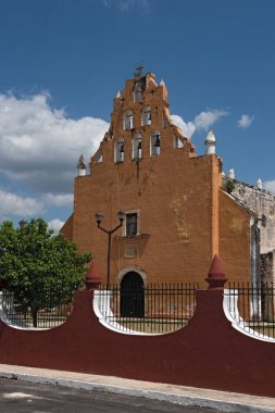 Dzan, Yucatan, Meksika 'daki İglesia de Santiago Apostol Kilisesi