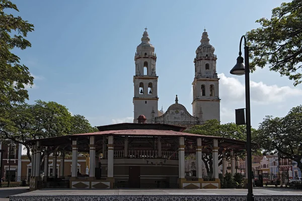 Parque Independencia Con Catedral San Francisco Campeche México —  Fotos de Stock