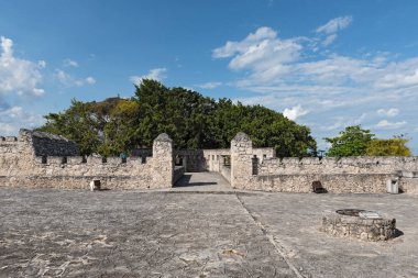 Kalesi ve Müzesi, San Felipe Bacalar, Quintana Roo, Meksika