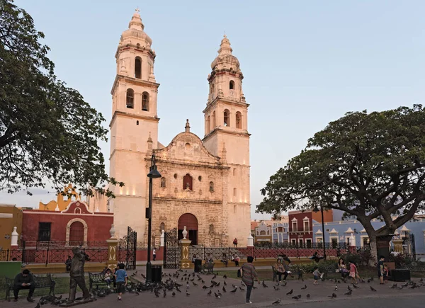 Campeche México Marzo 2018 Parque Independencia Con Catedral San Francisco —  Fotos de Stock