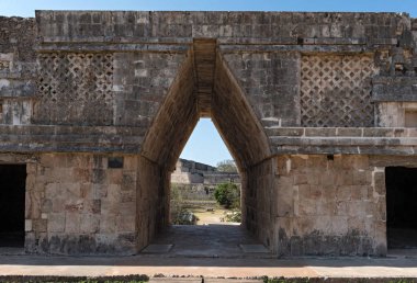 Maya puuc mimarisi tarzında uxmal, Meksika kalıntıları ayrıntılarını