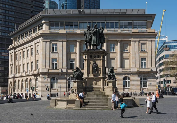 Frankfurt Main Alemania Abril 2018 Monumento Johannes Gutenberg Rossmarkt Frankfurt — Foto de Stock