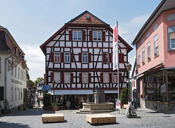 Kronberg Alemania Mayo 2018 Schirnplatz Con Fuente Casco Antiguo Histórico —  Fotos de Stock