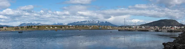 阿根廷巴塔哥尼亚火地岛Panorama Ushuaia湾和山区 — 图库照片