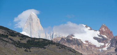 Fitz Roy Peak ile panoramik manzara Los Glaciares Ulusal Parkı, Patagonya, Arjantin