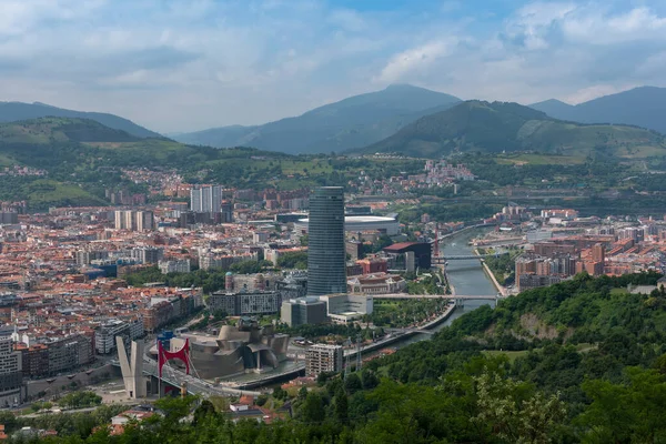 Bilbao Spain July 2018 Вид Небо Більбао Річка Нервіон Парку — стокове фото