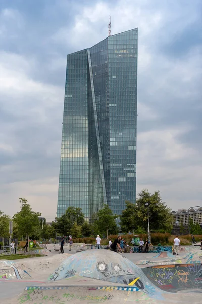 2017 Frankfurt Main Germany Jly Skatepark Front European Central Bank — 스톡 사진